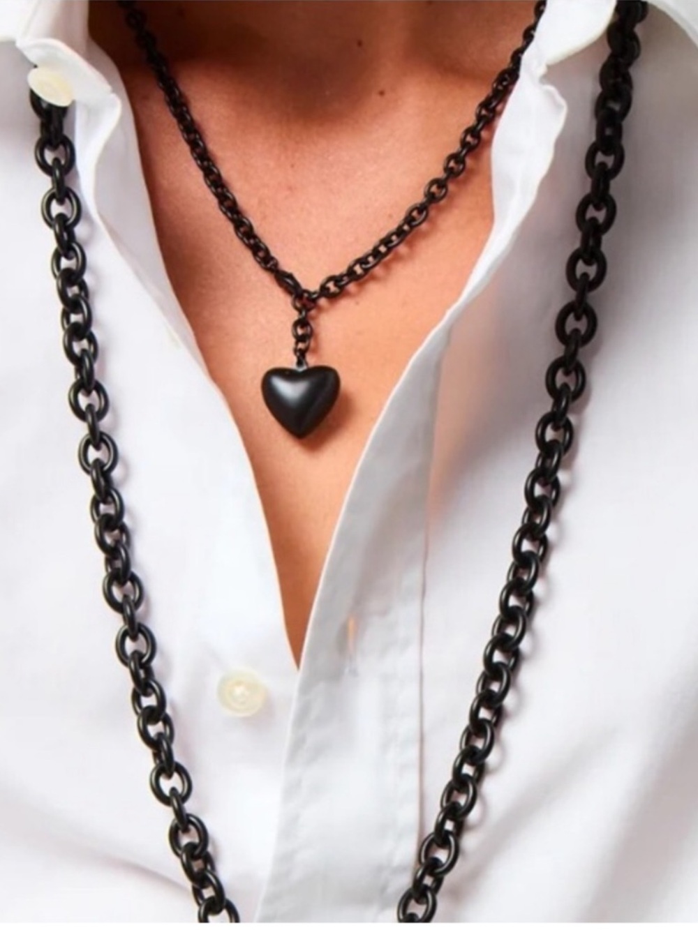 NWOT Roxanne Assoulin The Mini Puffy Heart Necklace - Picture 2 of 5
